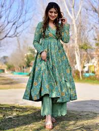 Women Printed Regular Kurta with Palazzos